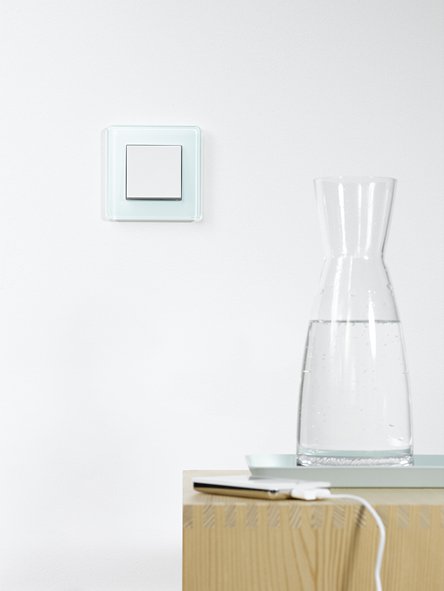 Gira Esprit, mint glass C touch switch, pure white glossy